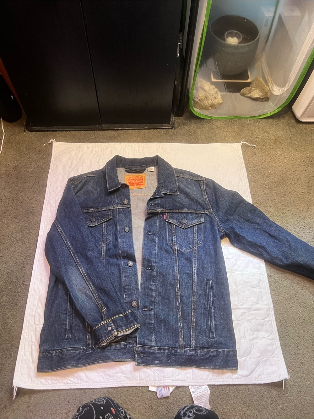 Levi's Men's Indigo Denim Trucker Jacket - Picture 2 of 5